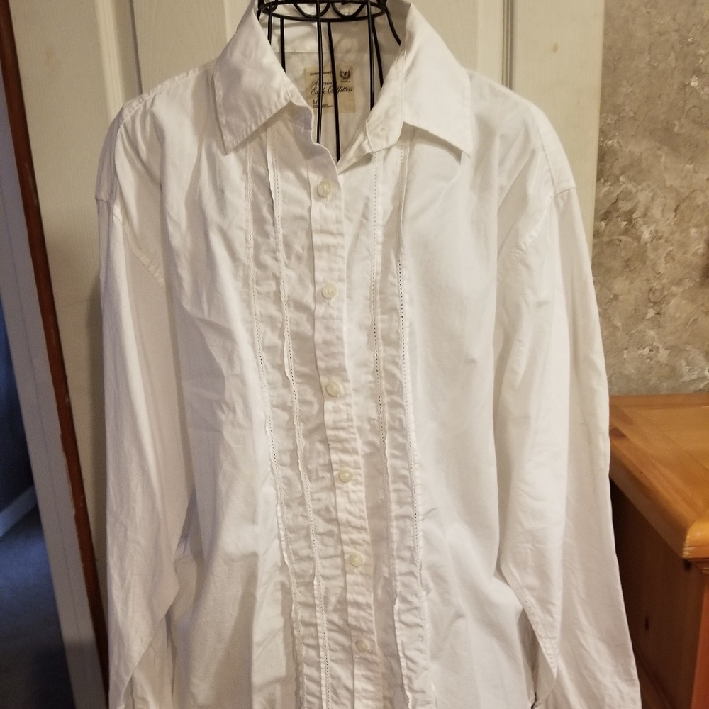 Aeo Tuxedo Button Down Top Size L - image 1